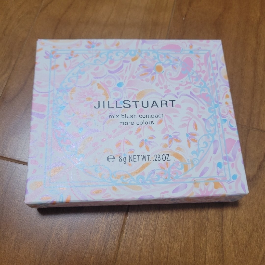 JILLSTUART(ジルスチュアート)の新品未使用　JILLSTUART　ミックスブラッシュ　コンパクト　モアカラーズ コスメ/美容のベースメイク/化粧品(チーク)の商品写真