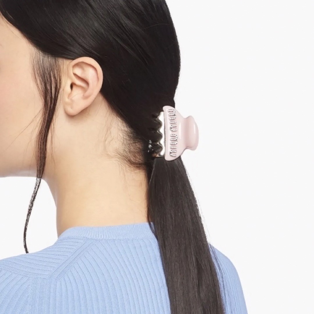 極美品✨MIUMIU ヘアクリップ ロゴ クリスタル メタル ピンク 正規品