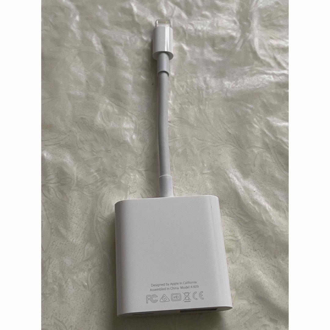 Apple Lightning to USB 3 Camera Adapter 2