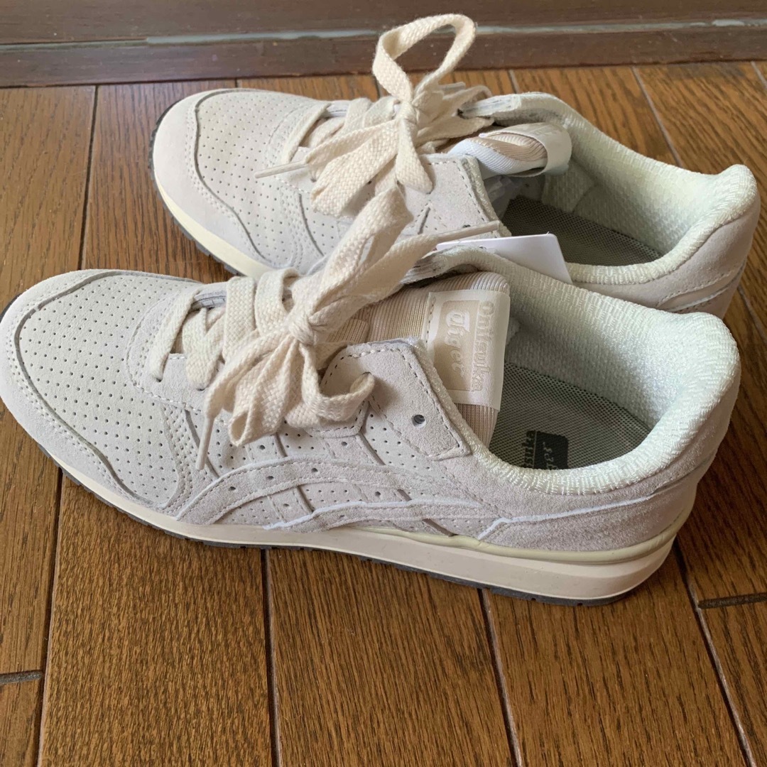 Onitsuka Tiger - 新品未使用品 オニツカタイガー アリー オフホワイト