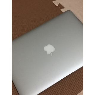 アップル(Apple)のMacBookAir13インチ(ノートPC)