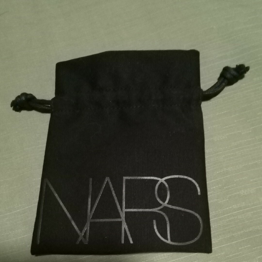 NARS ナチュラルラディアント ロングウェアクッションファンデーション5879 3