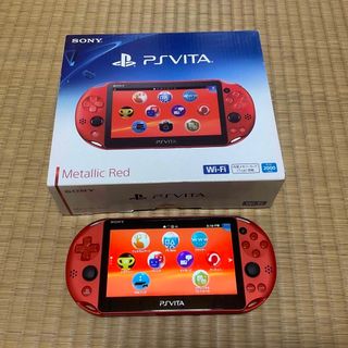 ソニー(SONY)のPSVITA 本体 メタリックレッド メモリーカード付き(携帯用ゲーム機本体)