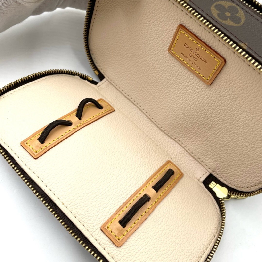 LOUIS VUITTON - LOUIS VUITTON ルイヴィトン ポーチ モノグラム