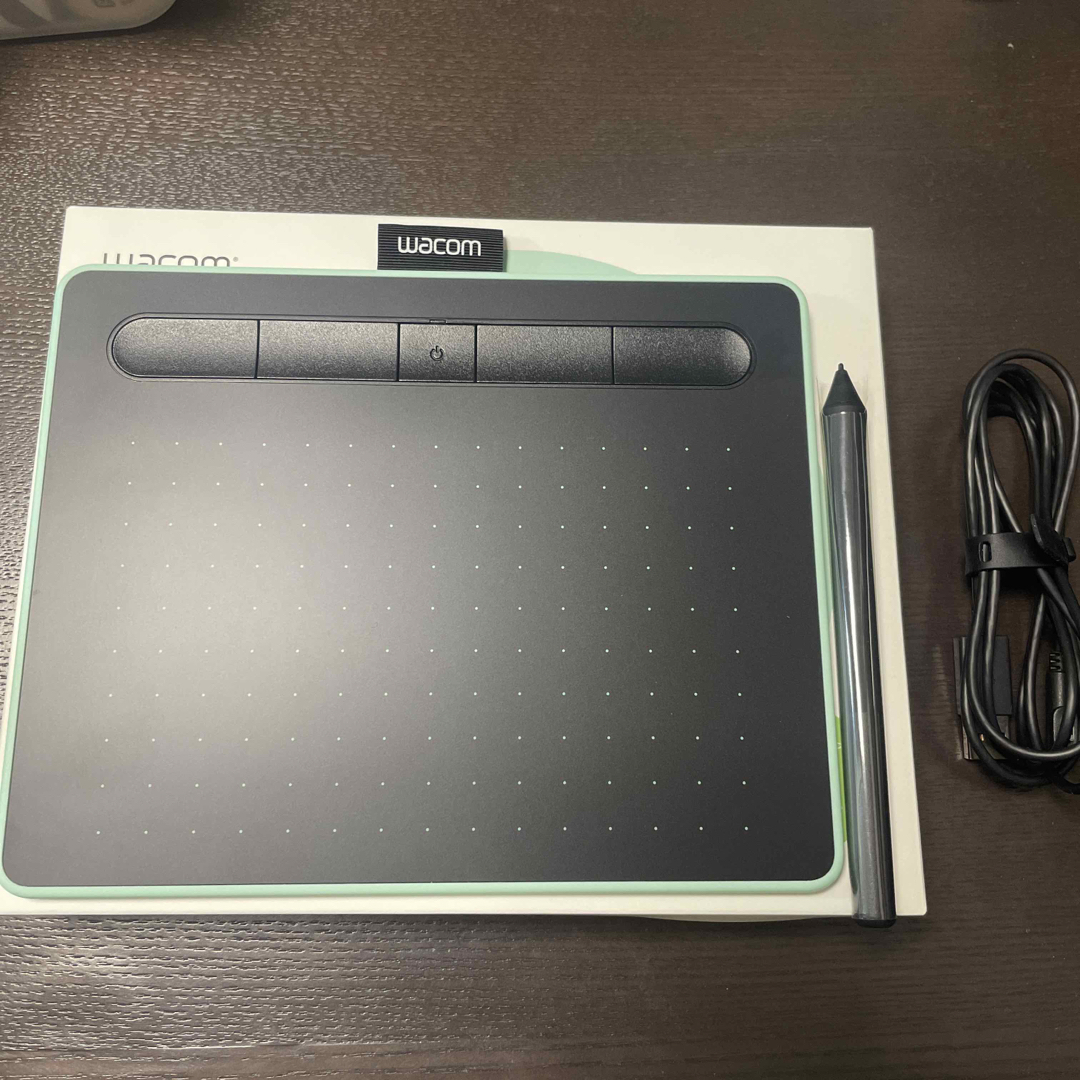 Wacom(ワコム)のワコム 板タブ　Wacom Intuos Small ピスタチオグリーン スマホ/家電/カメラのPC/タブレット(その他)の商品写真