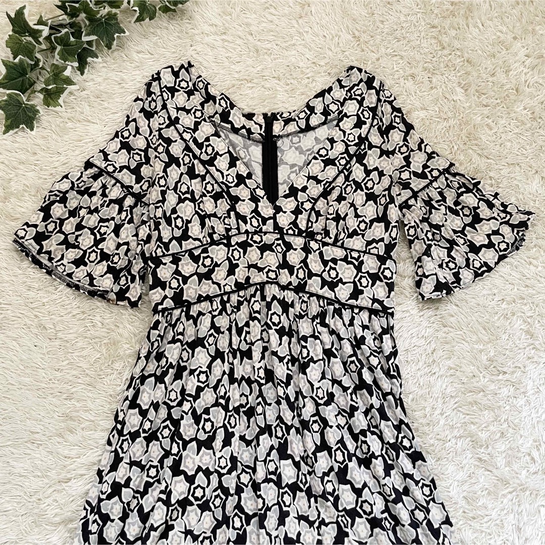 JILLSTUART - JILLSTUARTジルスチュアート☆花柄 ワンピース JILLSTUART - JILLSTUARTジルスチュアート☆花柄 ワンピース