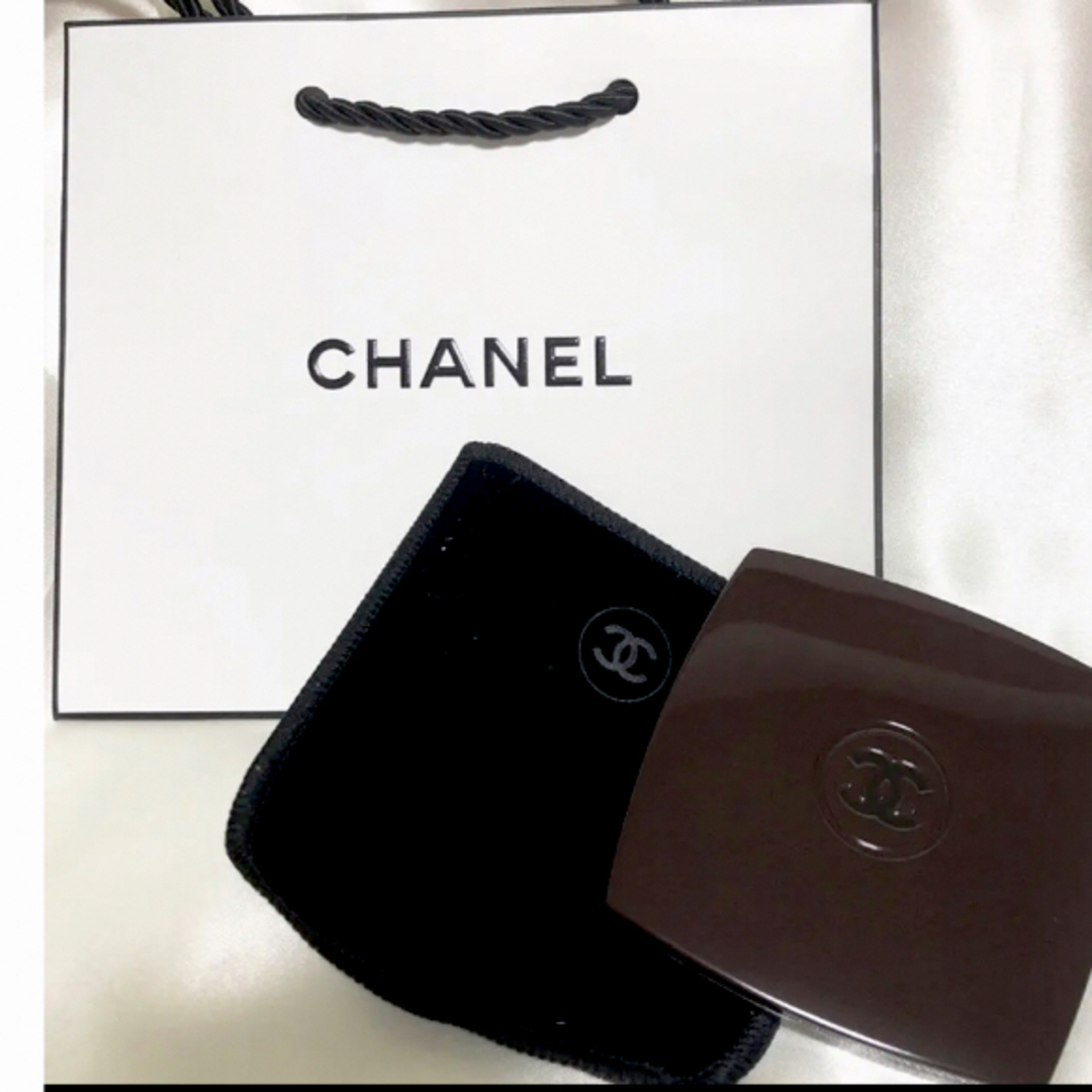 CHANEL(シャネル)のCHANEL ミロワール ドゥーブル ファセット コンパクトダブルミラー 155 レディースのファッション小物(ミラー)の商品写真