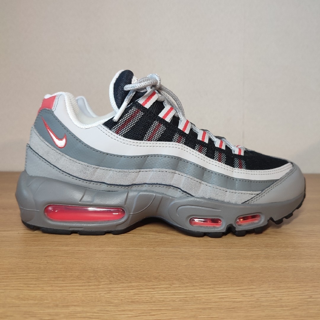 大人気 キムタク着用 完売 NIKE AIR MAX 95 ESSENTIAL