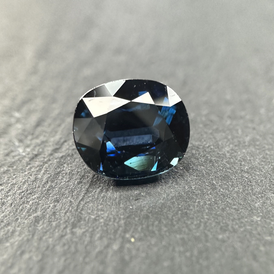 サファイア【期間限定値下げ】天然サファイア　2.32ct　ソーティング付き