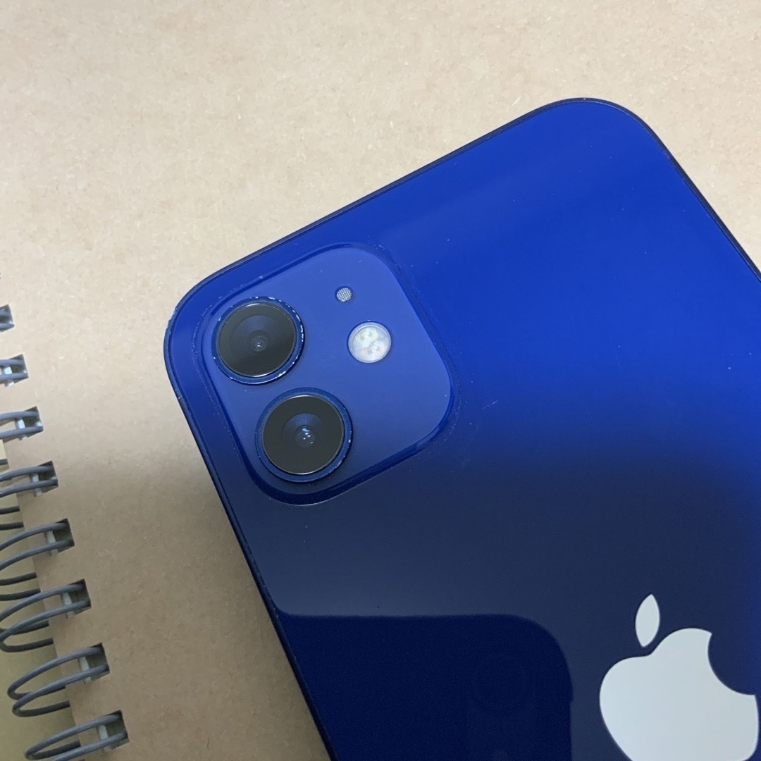 iPhone(アイフォーン)の【値引きしました】iPhone12 ブルー 128GB SIMフリー スマホ/家電/カメラのスマートフォン/携帯電話(スマートフォン本体)の商品写真