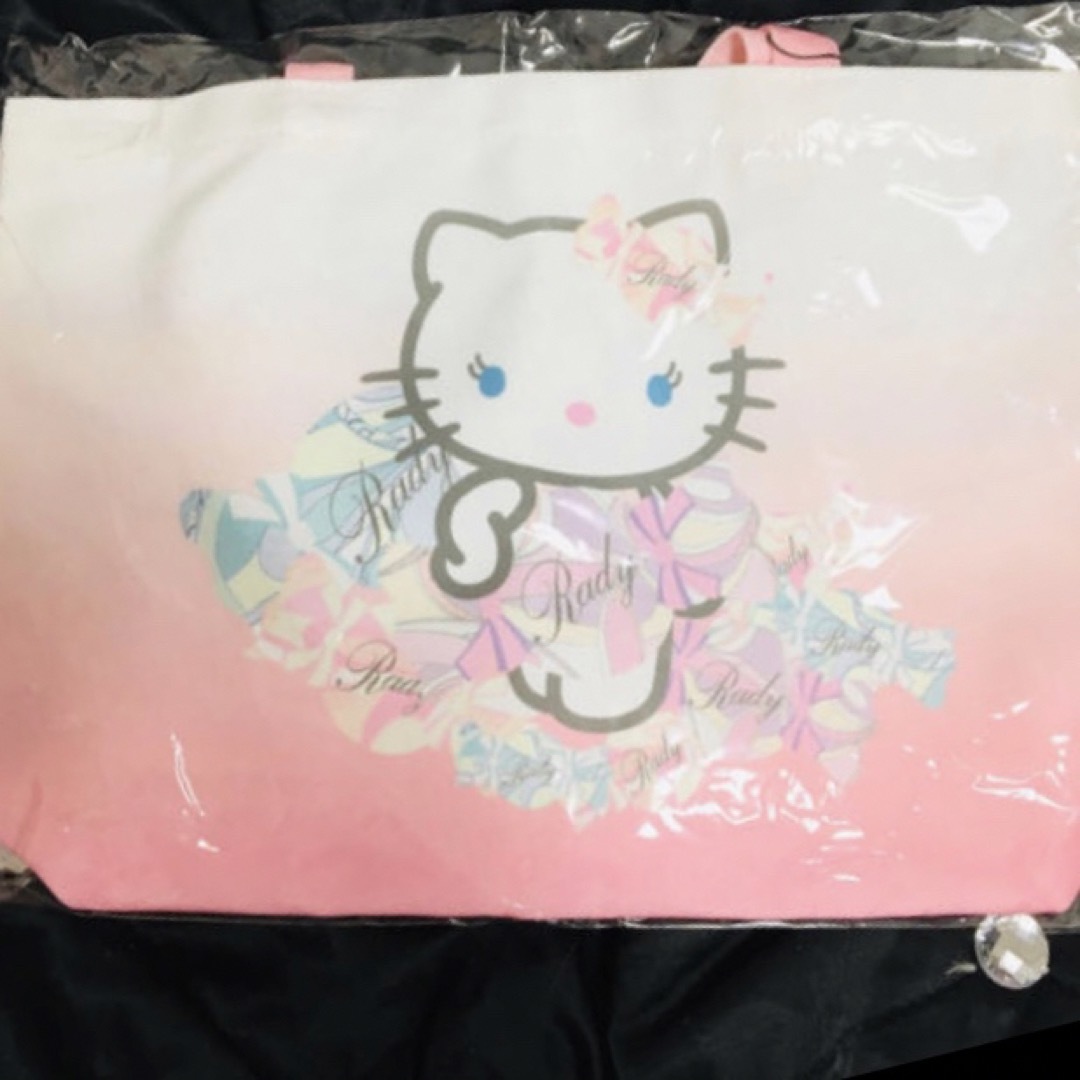 Rady(レディー)のRady★Hello Kitty キャンディトートバッグ【ノベルティ】 エンタメ/ホビーのコレクション(ノベルティグッズ)の商品写真