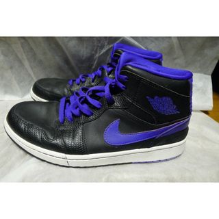 ナイキ(NIKE)のNIKE AIR JORDAN 1 RETRO BLACK/DARK (スニーカー)