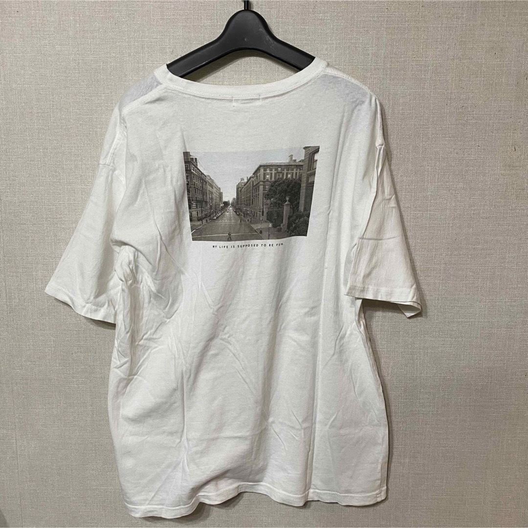 LOWRYS FARM(ローリーズファーム)のLOWRYS FARM プリントTシャツ　白　フリーサイズ レディースのトップス(Tシャツ(半袖/袖なし))の商品写真