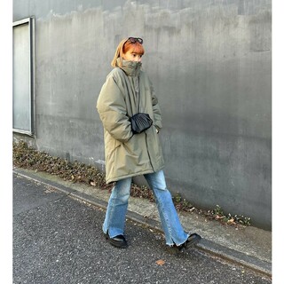 KELLY vintagedenim フレアデニム　Ｌサイズ　即完売品　スリット