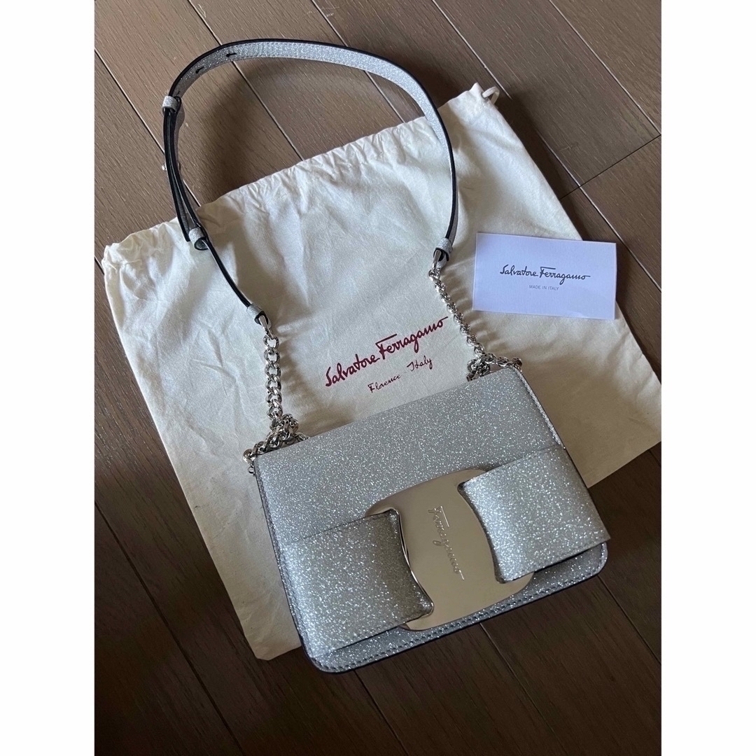 新品未使用Salvatore Ferragamo 2way斜めがけヴァラバッグ-