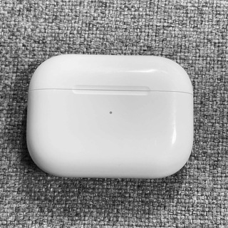 Apple AirPods Pro 充電ケースのみ 1165 - イヤフォン