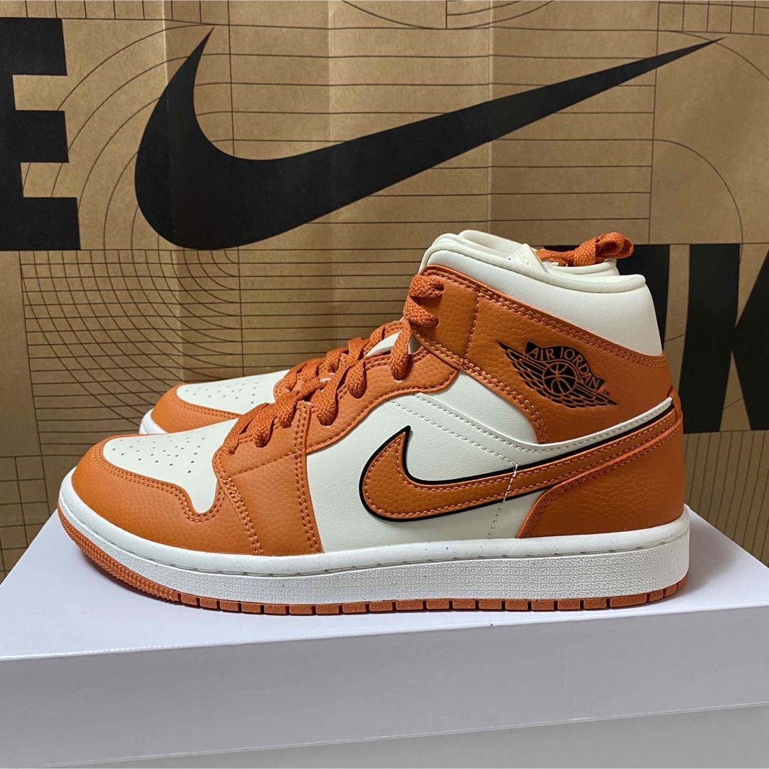 NIKE - 26cm WMNS AIR JORDAN 1 MID SEの通販 by A@'s shop（セール中 ...