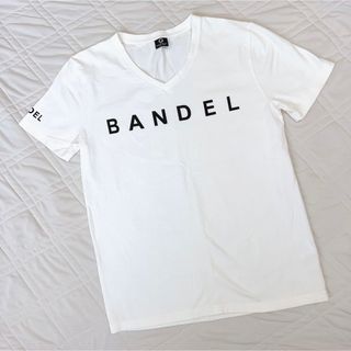 バンデル(BANDEL)の値下げ❣️【美品】BANDEL バンデル Tシャツ S トップス Vネック ロゴ(Tシャツ(半袖/袖なし))