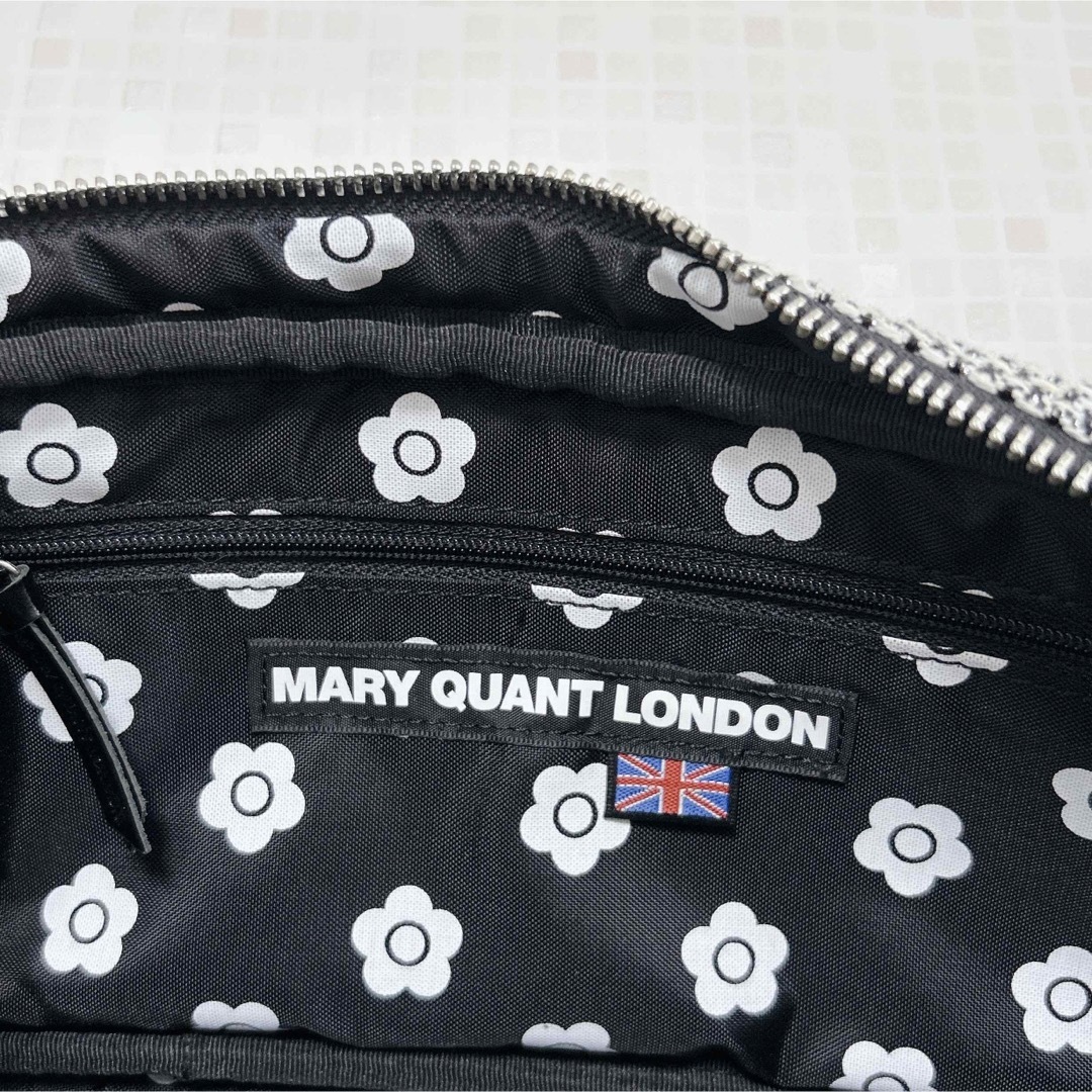 MARY QUANT(マリークワント)の【美品】MARY QUANT ショルダーバッグ デイジー ミニ 花柄 斜めがけ レディースのバッグ(ショルダーバッグ)の商品写真