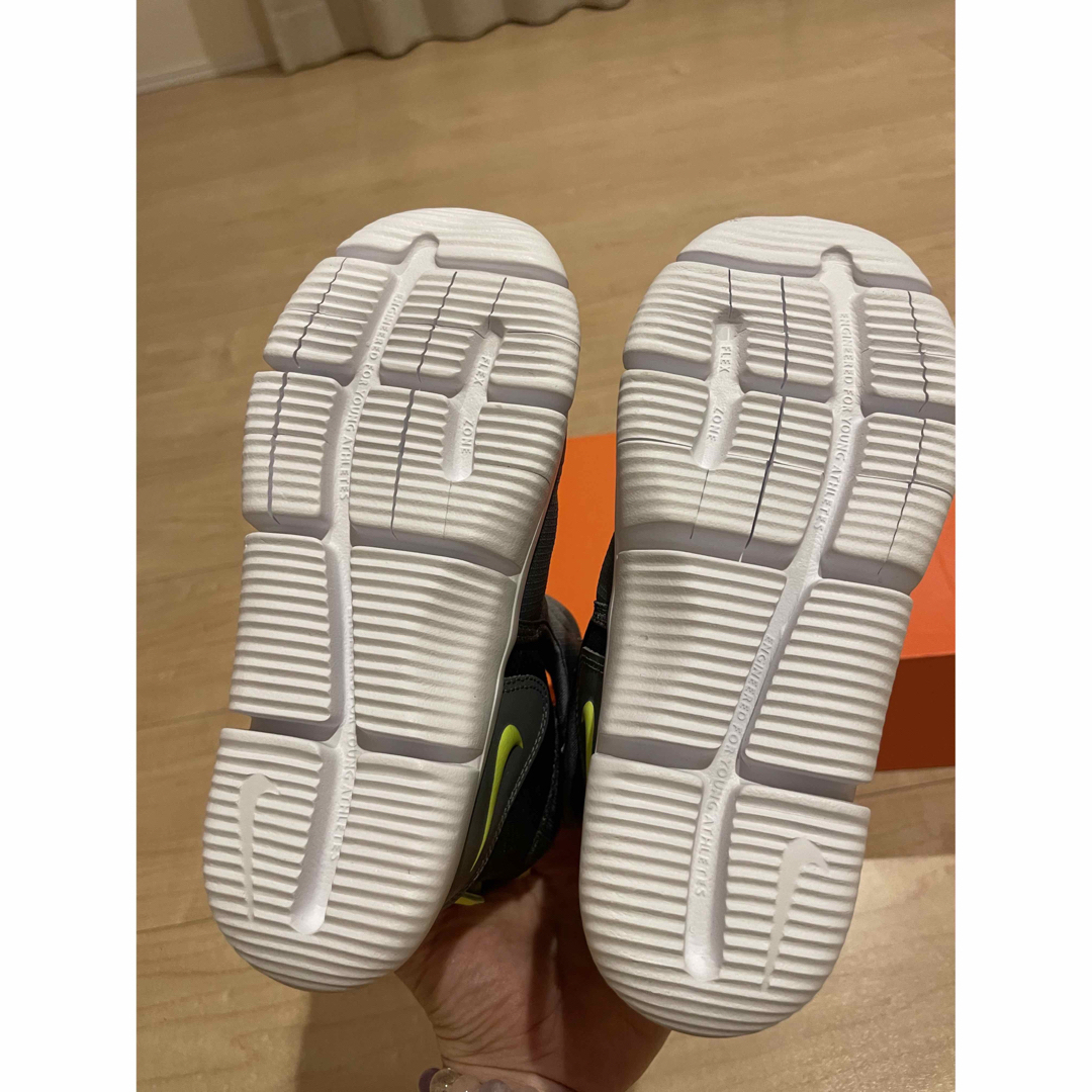 NIKE(ナイキ)の新品　NIKE ノービスブーツ キッズ/ベビー/マタニティのキッズ靴/シューズ(15cm~)(ブーツ)の商品写真