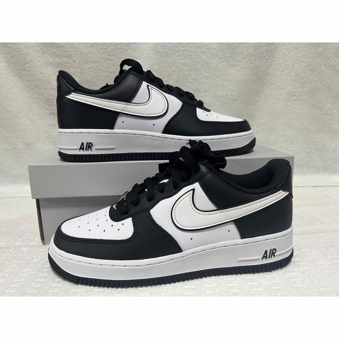 NIKE AIR FORCE1 07  27.0cm ホワイト/ブラック