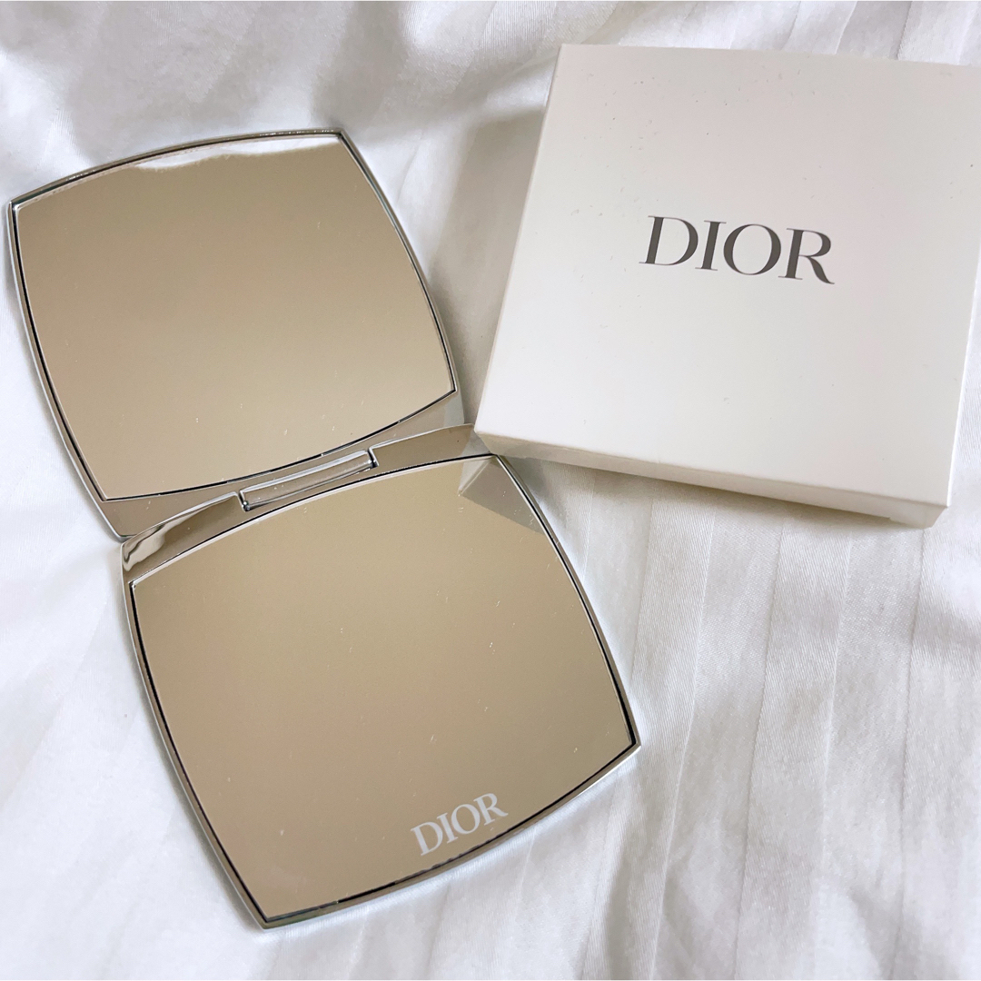 Dior(ディオール)のDIOR ミラー⭐︎最終お値下げ⭐︎ レディースのファッション小物(ミラー)の商品写真