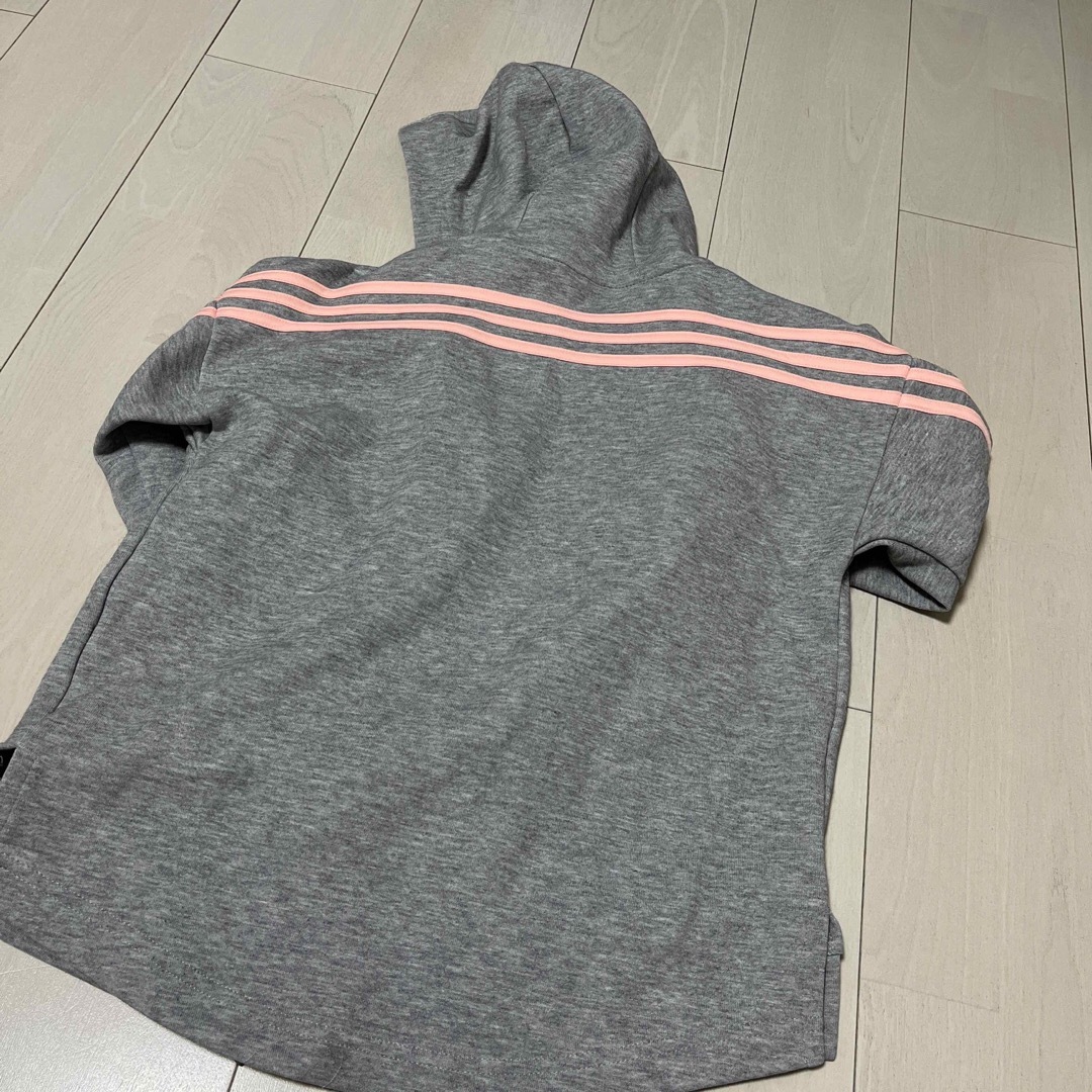 adidas(アディダス)の★adidas★パーカー★美品★ キッズ/ベビー/マタニティのキッズ服女の子用(90cm~)(ジャケット/上着)の商品写真