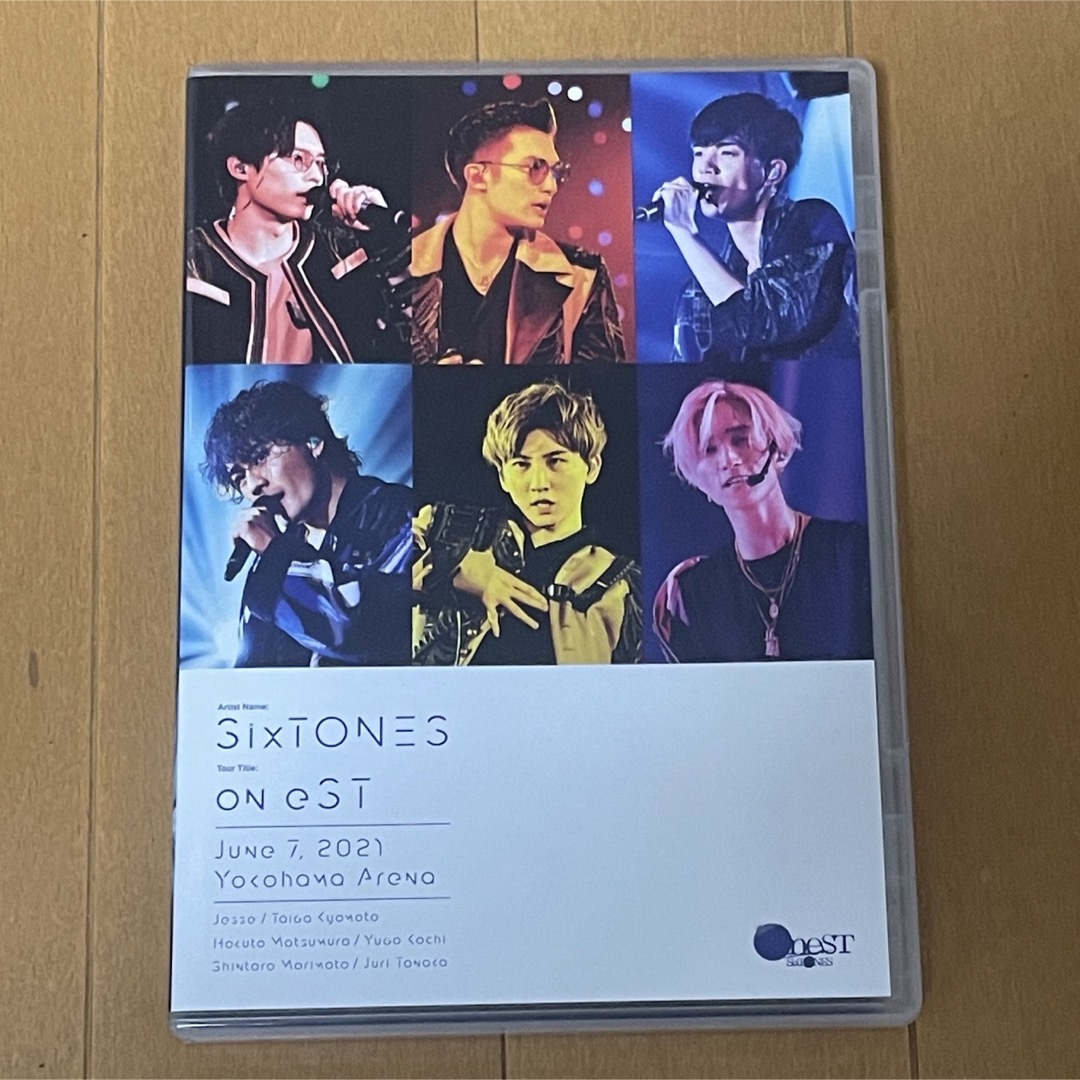 SixTONES on eST通常盤【Blu-ray】
