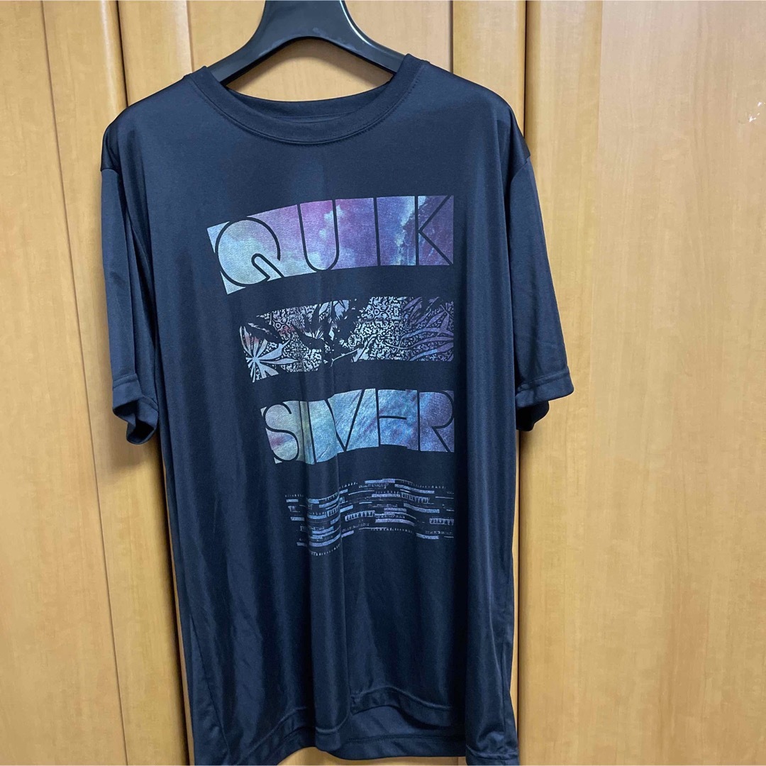 QUIKSILVER(クイックシルバー)の美品クイックシルバー　Tシャツ メンズのトップス(Tシャツ/カットソー(半袖/袖なし))の商品写真