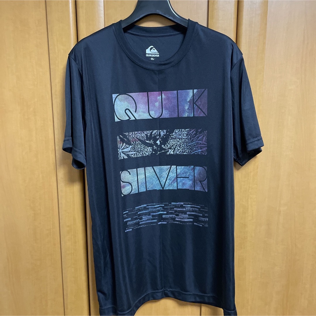 QUIKSILVER(クイックシルバー)の美品クイックシルバー　Tシャツ メンズのトップス(Tシャツ/カットソー(半袖/袖なし))の商品写真