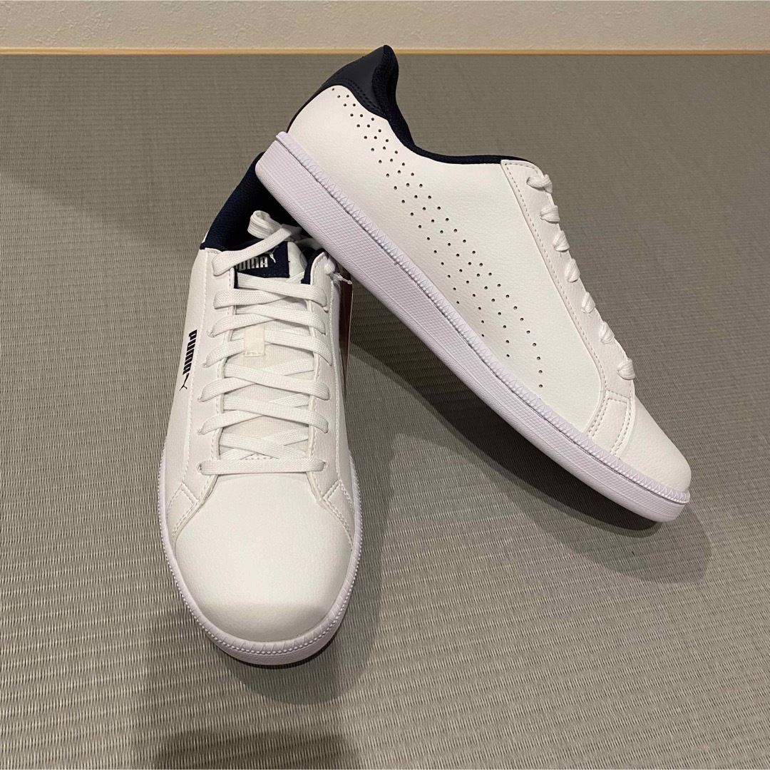 PUMA(プーマ)の【新品】ユニセックス プーマ スマッシュ パーフ スニーカー メンズの靴/シューズ(スニーカー)の商品写真