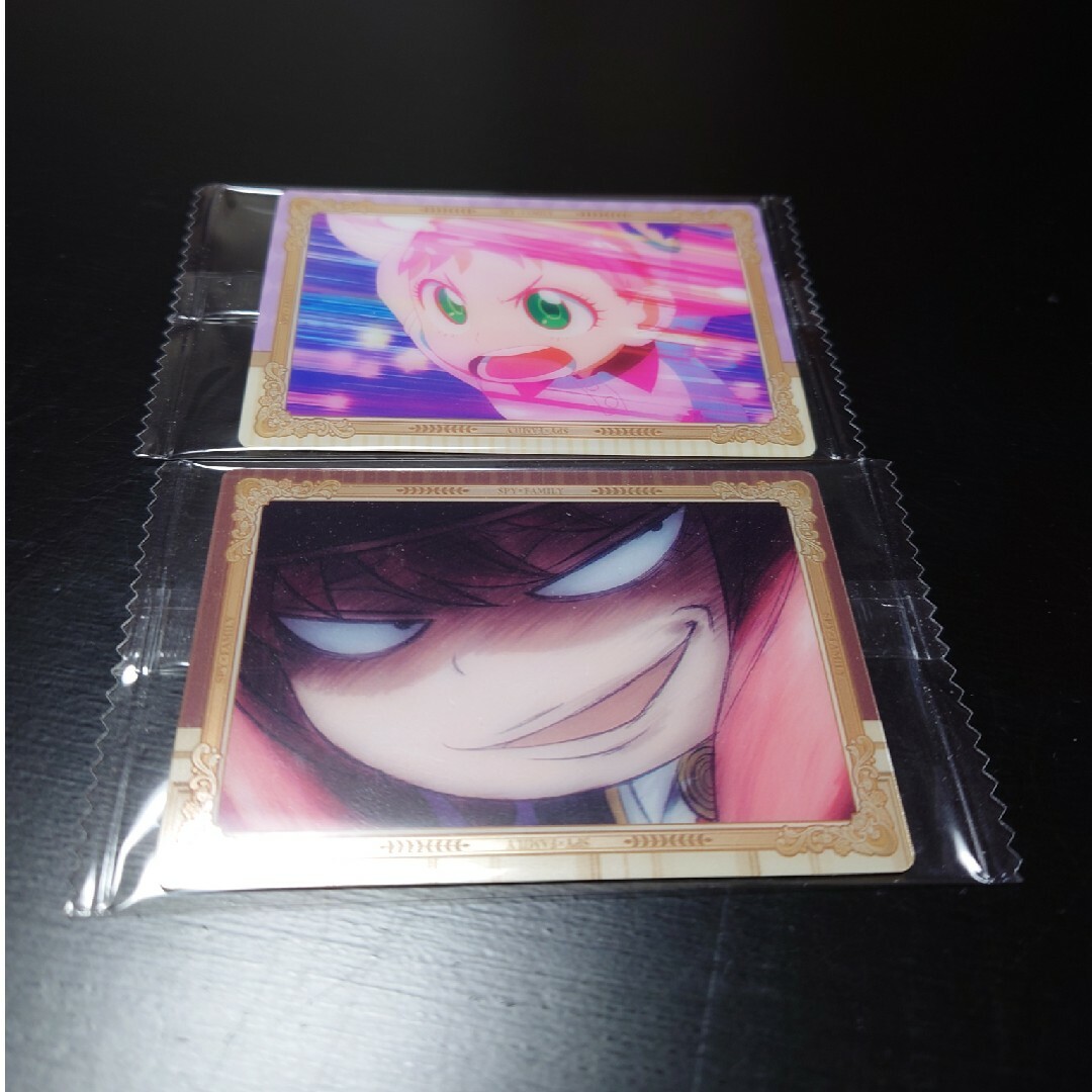 新品  スパイファミリー  ウエハース  カード2枚セット エンタメ/ホビーのアニメグッズ(カード)の商品写真