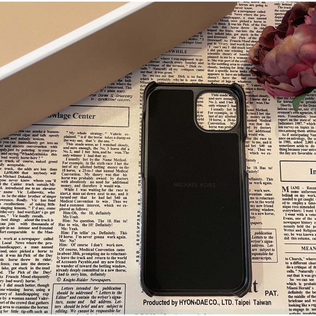 Michael Kors(マイケルコース)の新品！マイケルコースのiPhone13ケース スマホ/家電/カメラのスマホアクセサリー(iPhoneケース)の商品写真