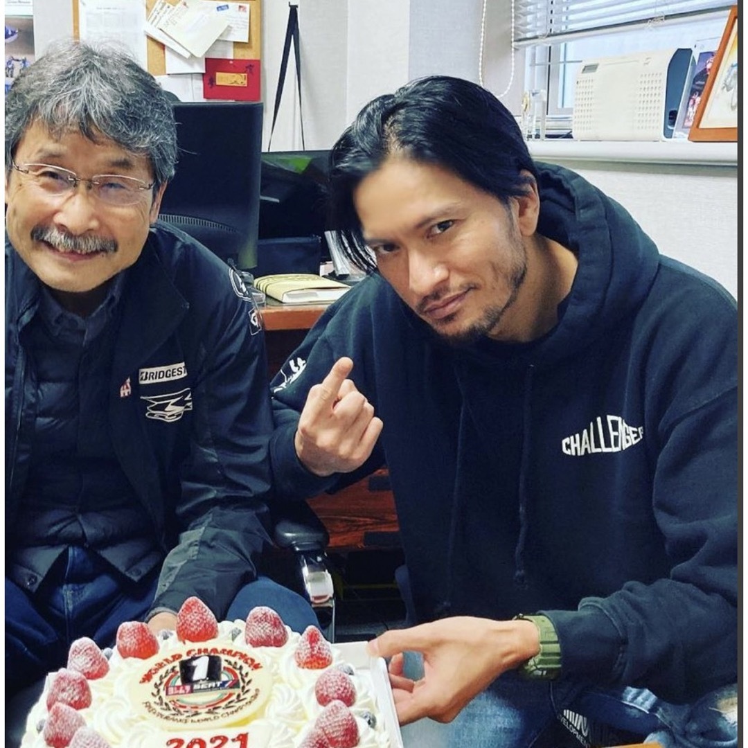 CHALLENGER パーカー 10TH ANNIVERSARY ブラック M - パーカー