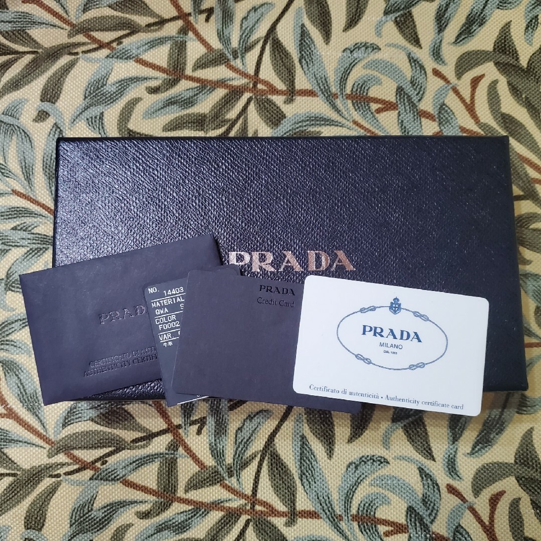 PRADA(プラダ)のPRADA サフィアーノ 長財布 黒 ブラック メンズのファッション小物(長財布)の商品写真