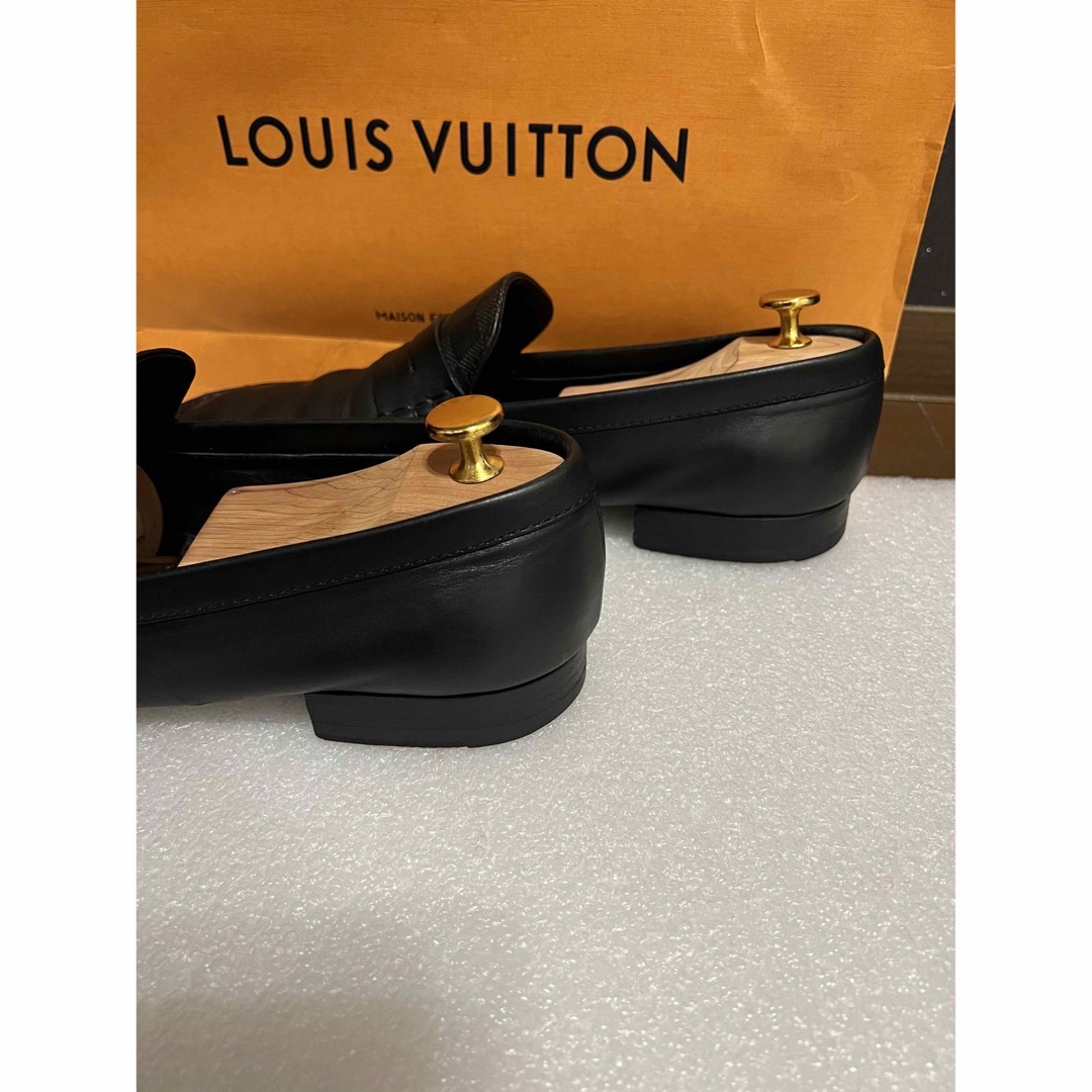 LOUIS VUITTON(ルイヴィトン)の★人気★ ヴィトン オールレザー ローファー ドライビング サイズ10 29cm メンズの靴/シューズ(ドレス/ビジネス)の商品写真