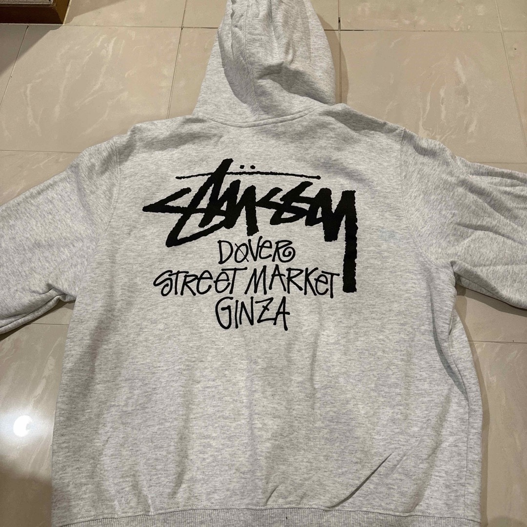 ❗️期間限定SALE❗️STUSSY x DOVER フーディ グレーM-