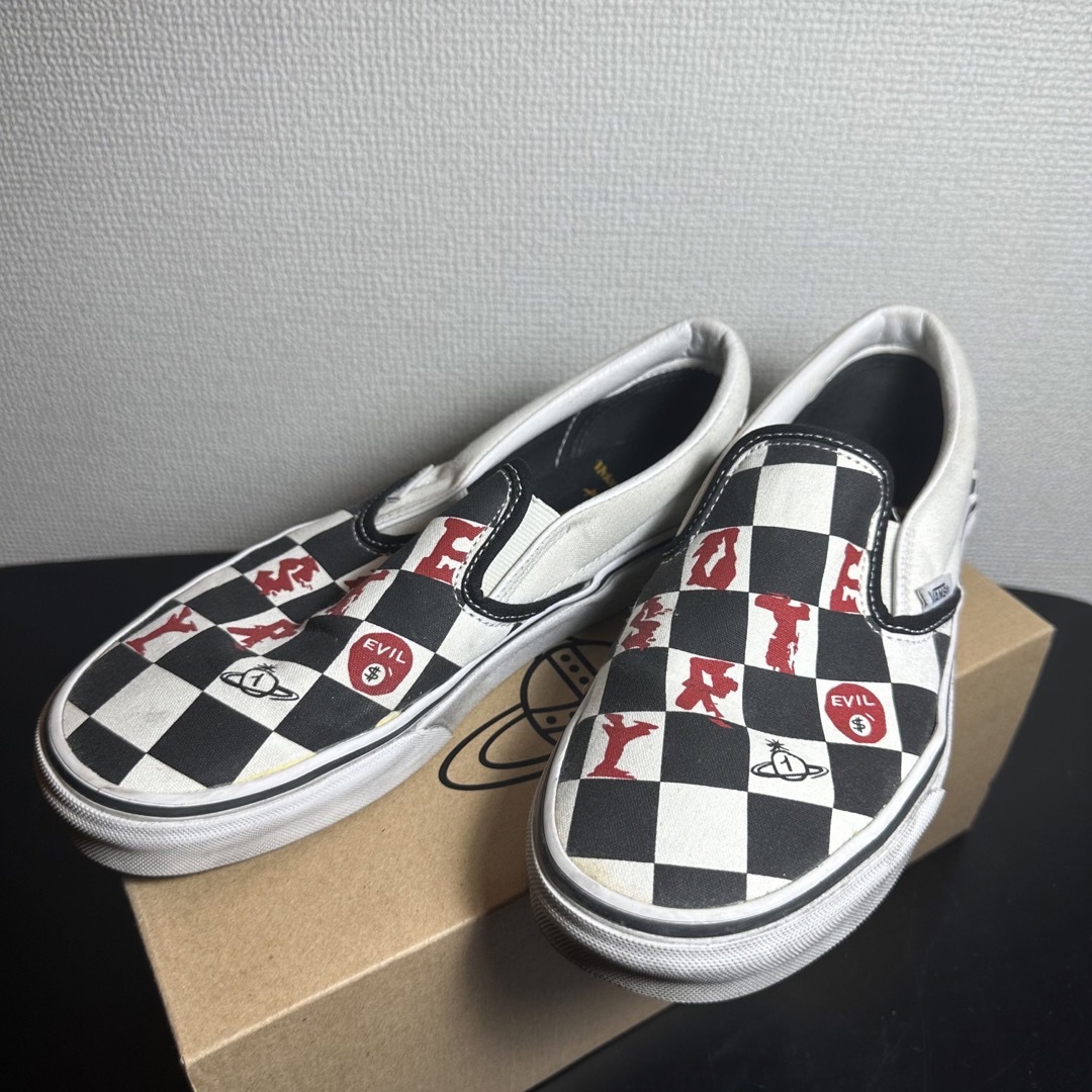 vans バンズ　ヴィヴィアン　スニーカー　スリッポン　25.0cm