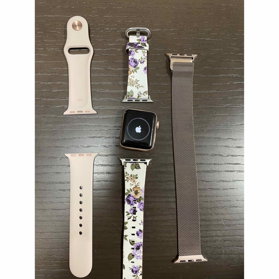 Apple Watch(アップルウォッチ)のApple Watch series3 アルミニウム38mm バンド3種付属 スマホ/家電/カメラのスマホ/家電/カメラ その他(その他)の商品写真