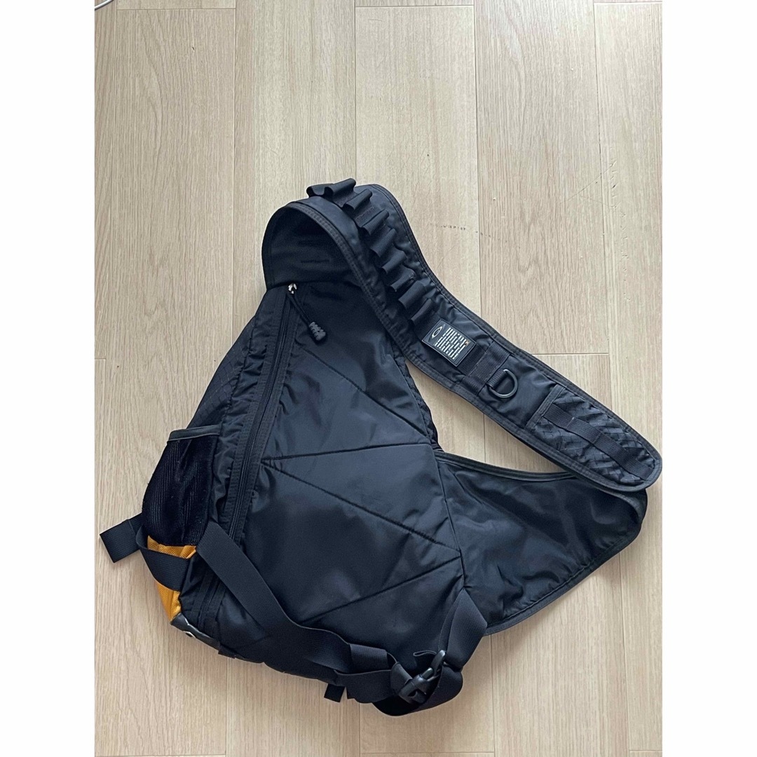 00s oakley one shoulder bag