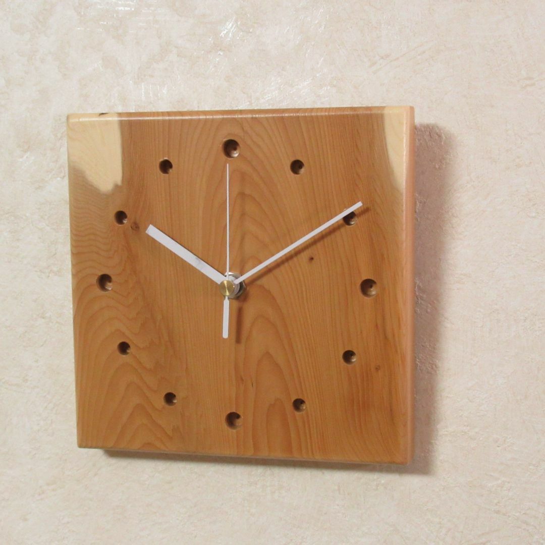 ☆縁起の良い木【いちい（一位）】木製時計23（掛け時計）