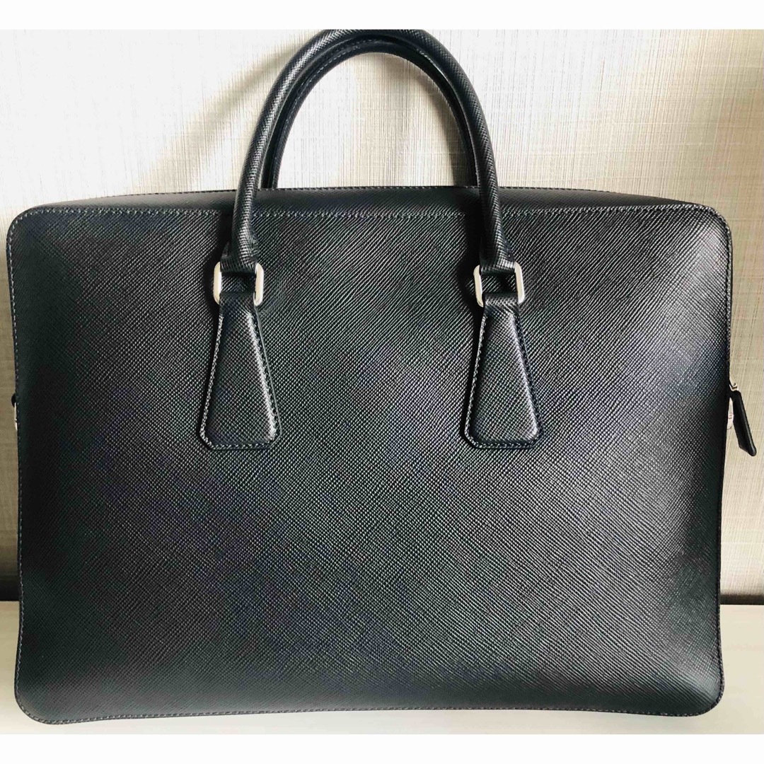 【新品】PRADA プラダサフィアーノ　レザーブリーフケース　ビジネスバッグ　黒