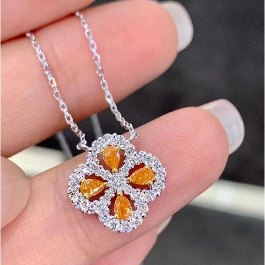 人気の雑貨がズラリ！ ダイヤモンド 天然 ネックレス ¥ k18 0.28ct