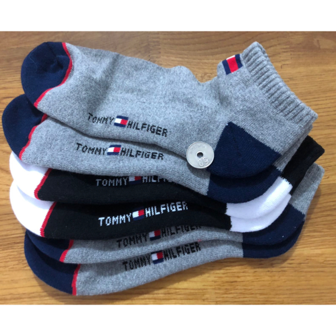 TOMMY HILFIGER(トミーヒルフィガー)の新品トミーヒルフィガーTOMMY HILFIGERメンズ3足セット2422 メンズのレッグウェア(ソックス)の商品写真