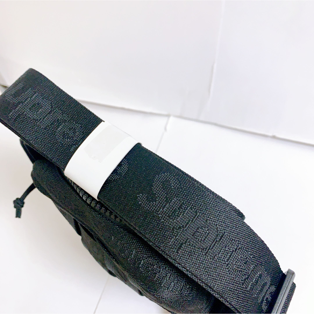 Supreme 黒 Supreme Woven Shoulder Bag ショルダーバッグの通販 by