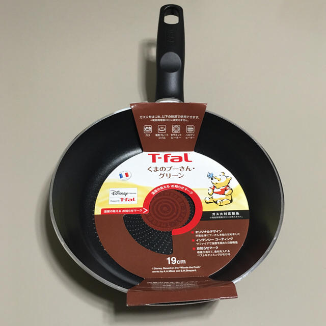 T-fal(ティファール)の☆未使用品☆ プーさんのティファール 19cm ガス火対応 インテリア/住まい/日用品のキッチン/食器(鍋/フライパン)の商品写真