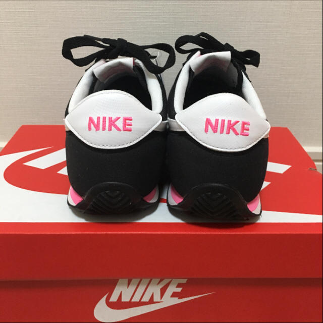 NIKE(ナイキ)の本日限定価格！新品‼︎ 24cm NIKE オセアニア テキスタイル レディースの靴/シューズ(スニーカー)の商品写真