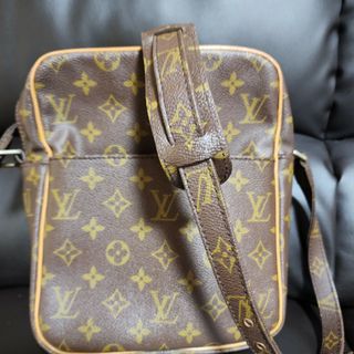 ルイヴィトン(LOUIS VUITTON)のルイヴィトン3935ダヌーブ ショルダーバック ビンテージ(ショルダーバッグ)