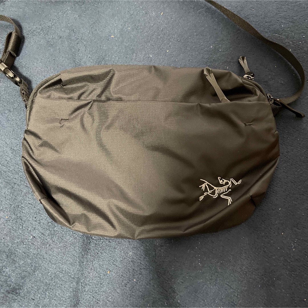 Arc’teryx Heliad 6L Crossbody bag