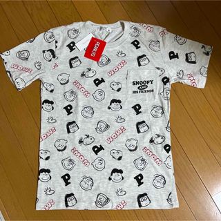 スヌーピー(SNOOPY)の【新品】SNOOPY スヌーピー Tシャツ トップス 男女兼用(キャラクターグッズ)